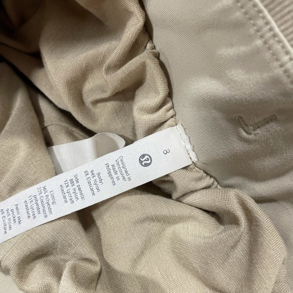 Lulu Lemon Jogging Pant - Picture 3 of 4